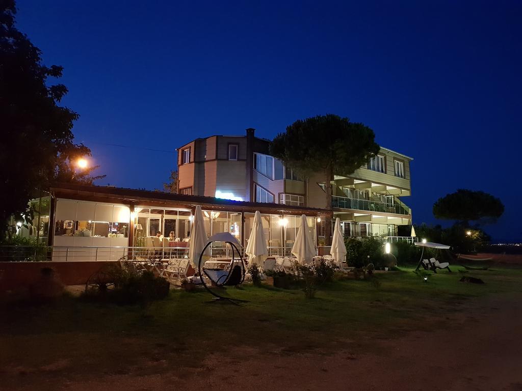 Flora Hotel Burhanli Exterior foto