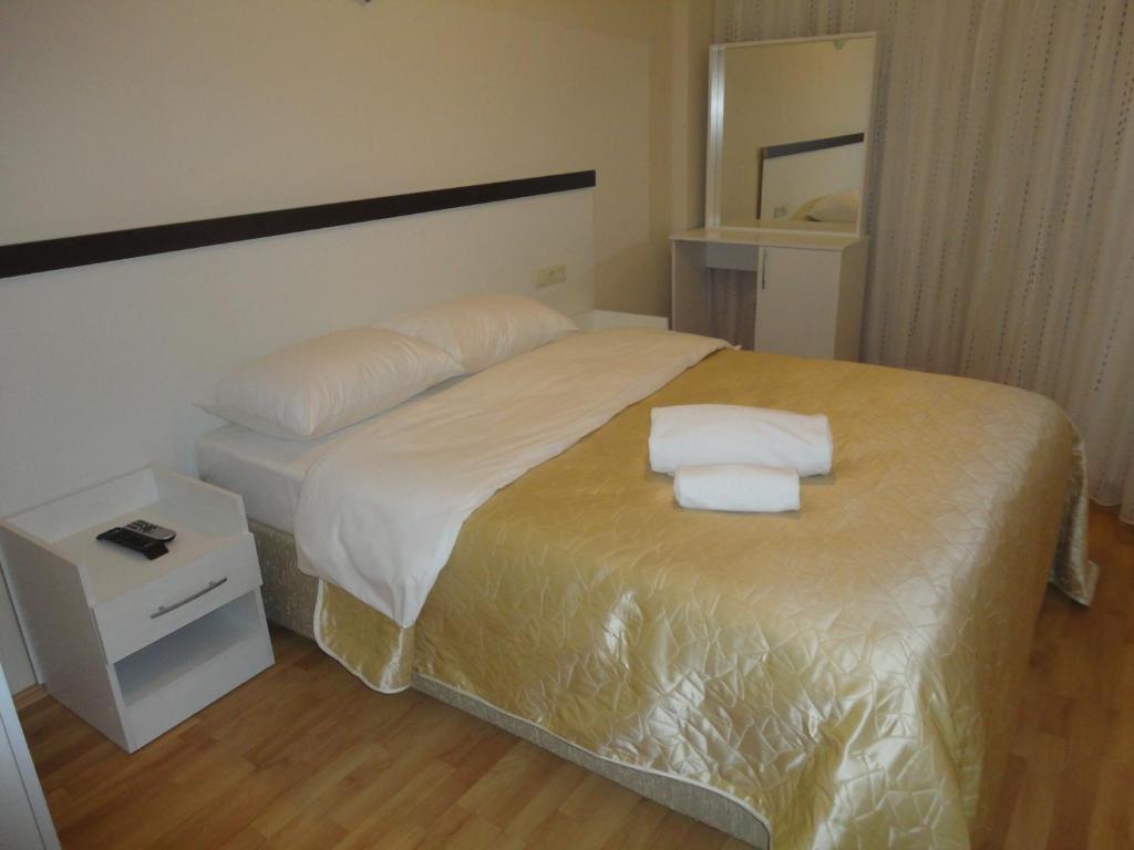 Flora Hotel Burhanli Habitación foto